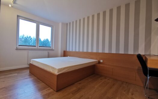 Gdynia Chwarzno/ 4 pokoje/ taras/ m. postojowe