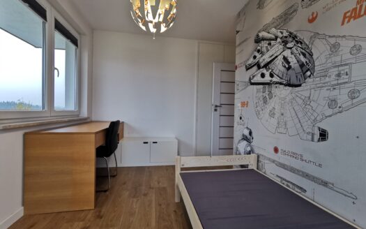 Gdynia Chwarzno/ 4 pokoje/ taras/ m. postojowe