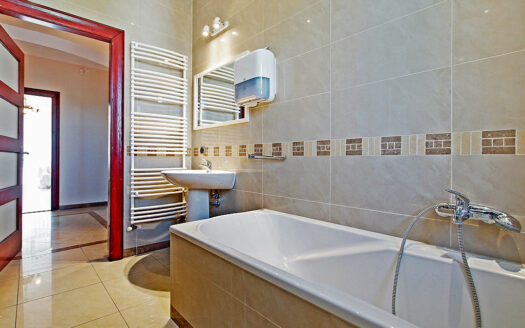 Gdynia Centrum/ 3 pokoje/ 2 balkony